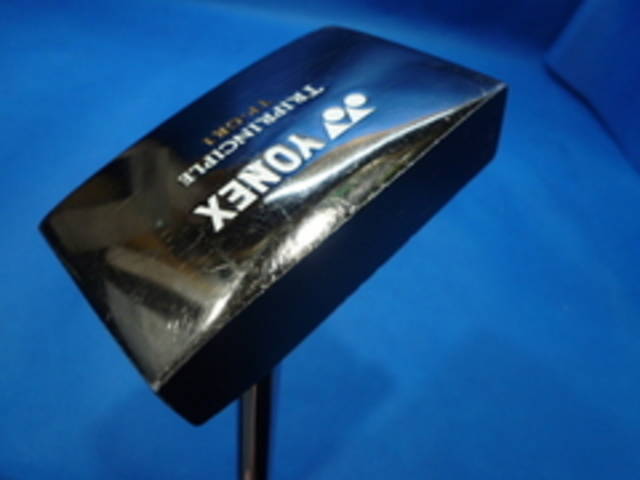 中古ゴルフ YONEX パターの写真