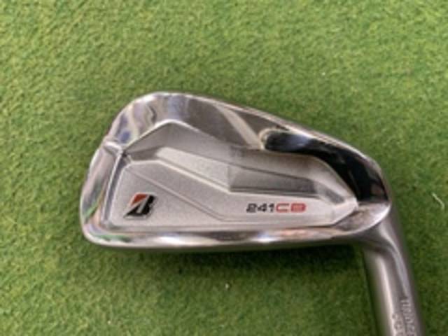 中古ゴルフ BRIDGESTONE アイアンセットの写真