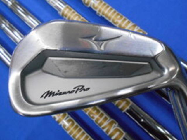 中古ゴルフ Mizuno アイアンセットの写真