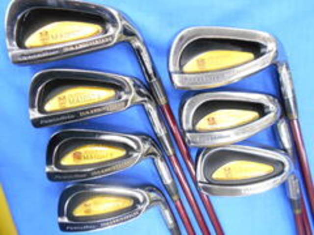 中古ゴルフ MAJESTY GOLF アイアンセットの写真