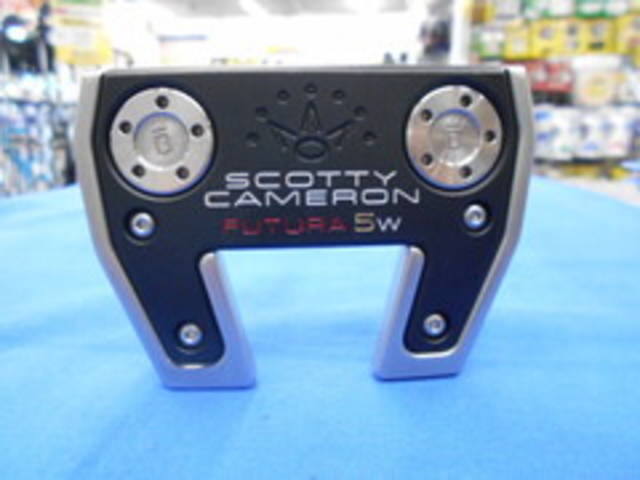 中古ゴルフ FUTURA (2017) 5W