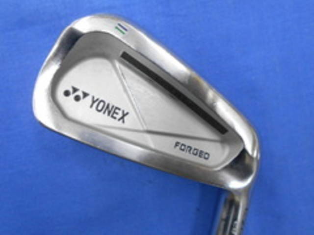 中古ゴルフ YONEX アイアンセットの写真