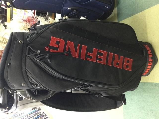 中古ゴルフ BRIEFING 中古キャディバッグの写真