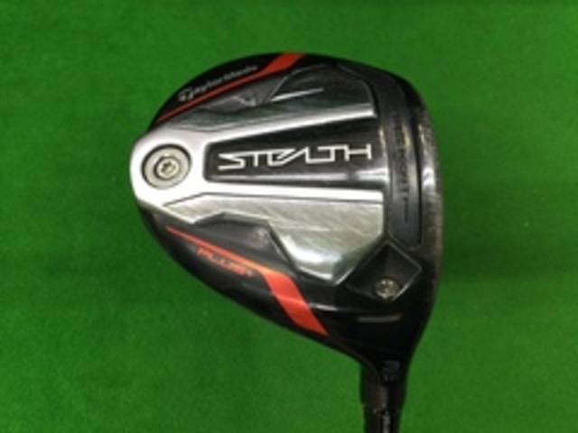 中古ゴルフ TaylorMade ドライバーの写真