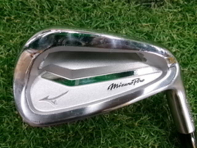 中古ゴルフ Mizuno アイアンセットの写真