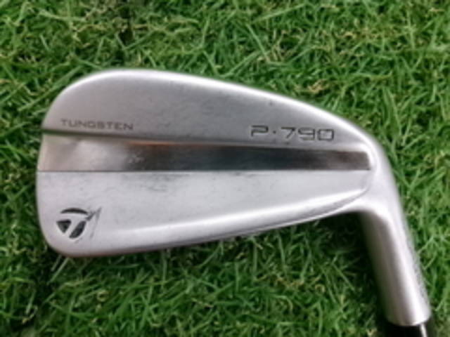 中古ゴルフ TaylorMade アイアンセットの写真