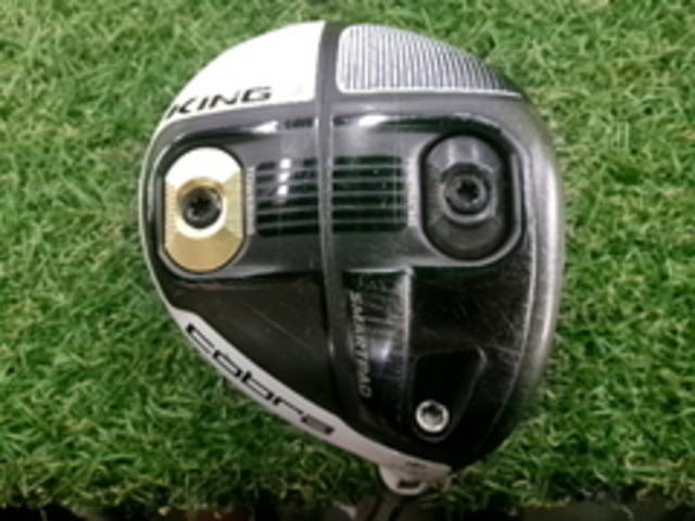 中古ゴルフ cobra ドライバーの写真