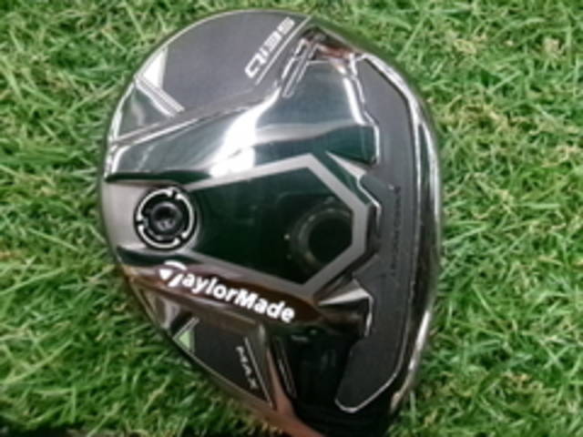 中古ゴルフ TaylorMade ドライバーの写真