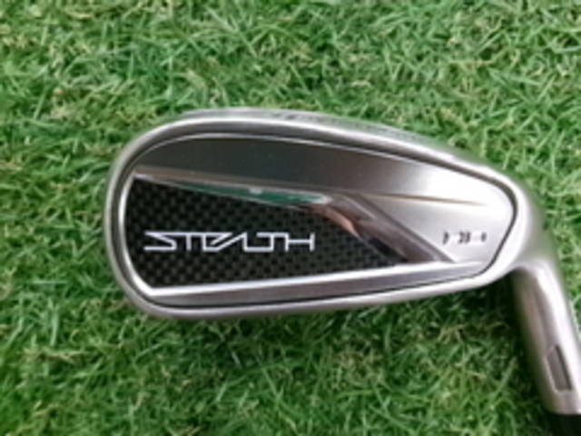 中古ゴルフ TaylorMade ドライバーの写真