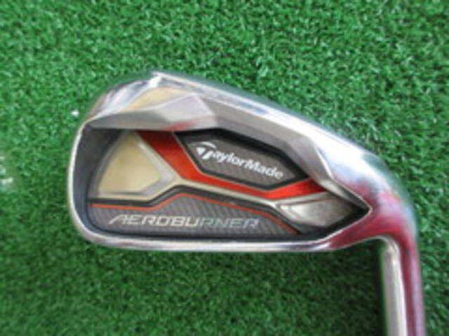 中古ゴルフ TaylorMade ドライバーの写真