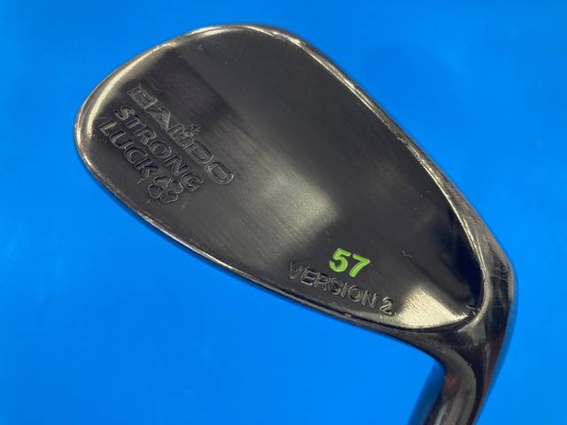 中古ゴルフ STRONG LUCK VERSION 2 57゜の写真
