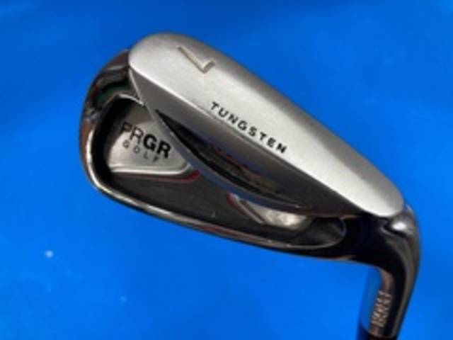 中古ゴルフ PRGR ドライバーの写真